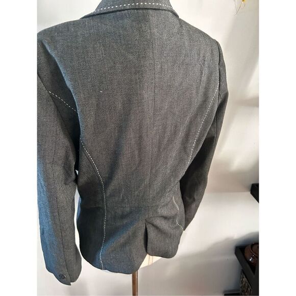 White House black market, gray blazer size 8 - Picture 2 of 4